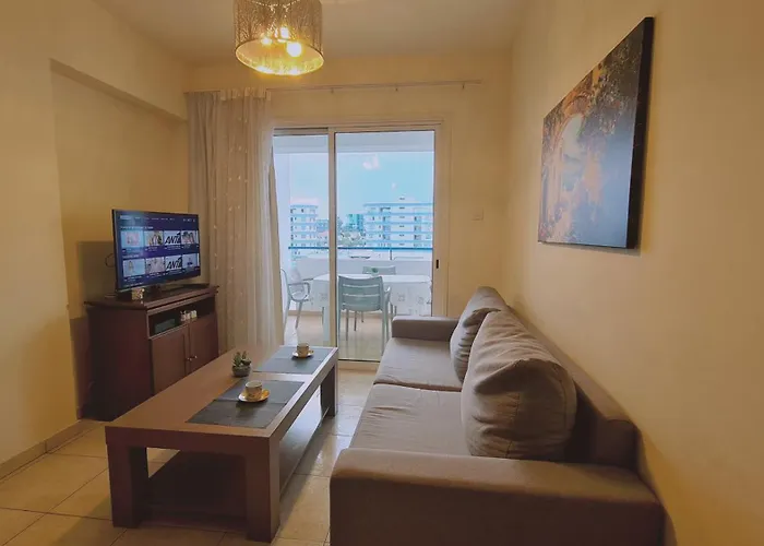 Suncity Lägenhet Larnaca